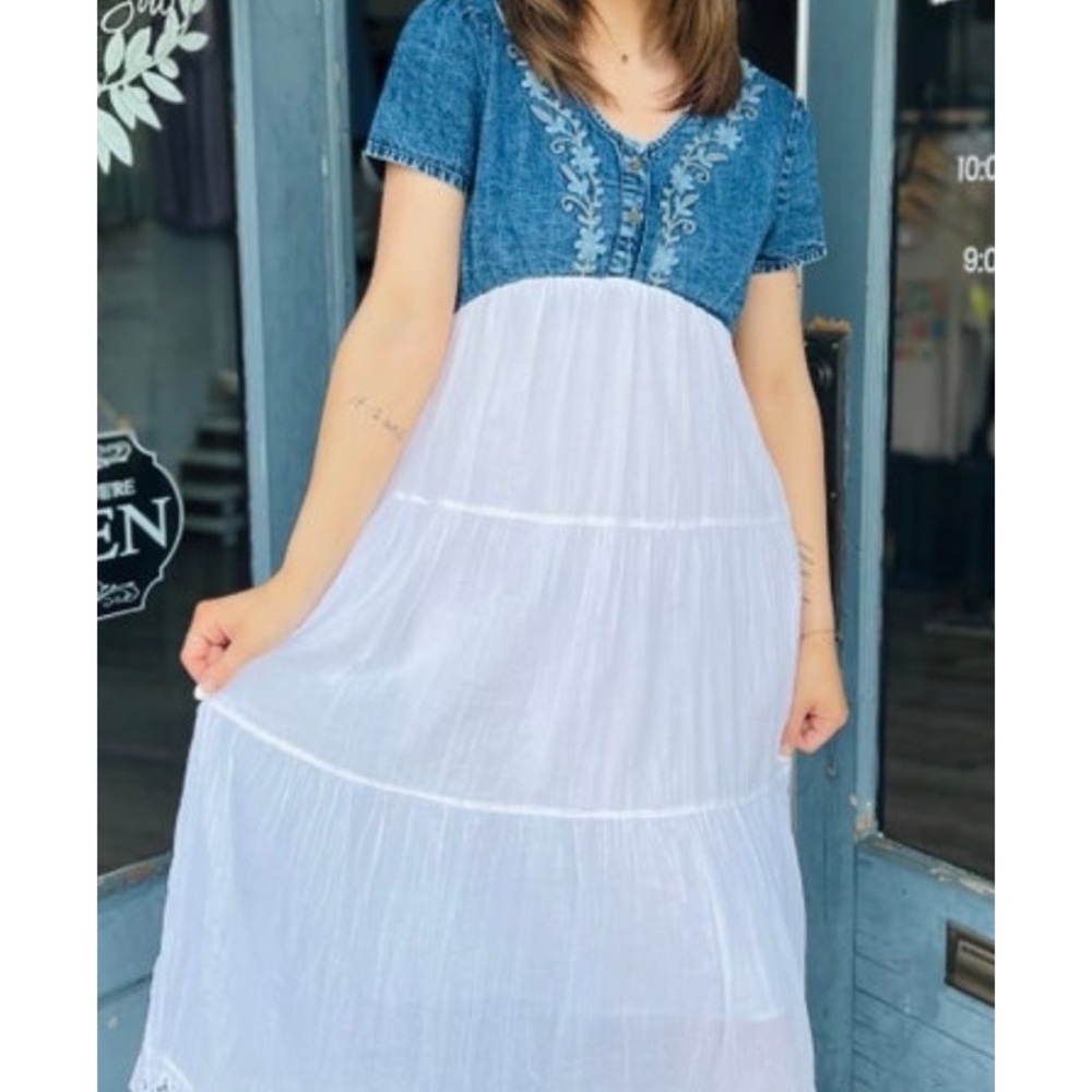 Buffy women’s Blue and White Embroidered Maxi Dress